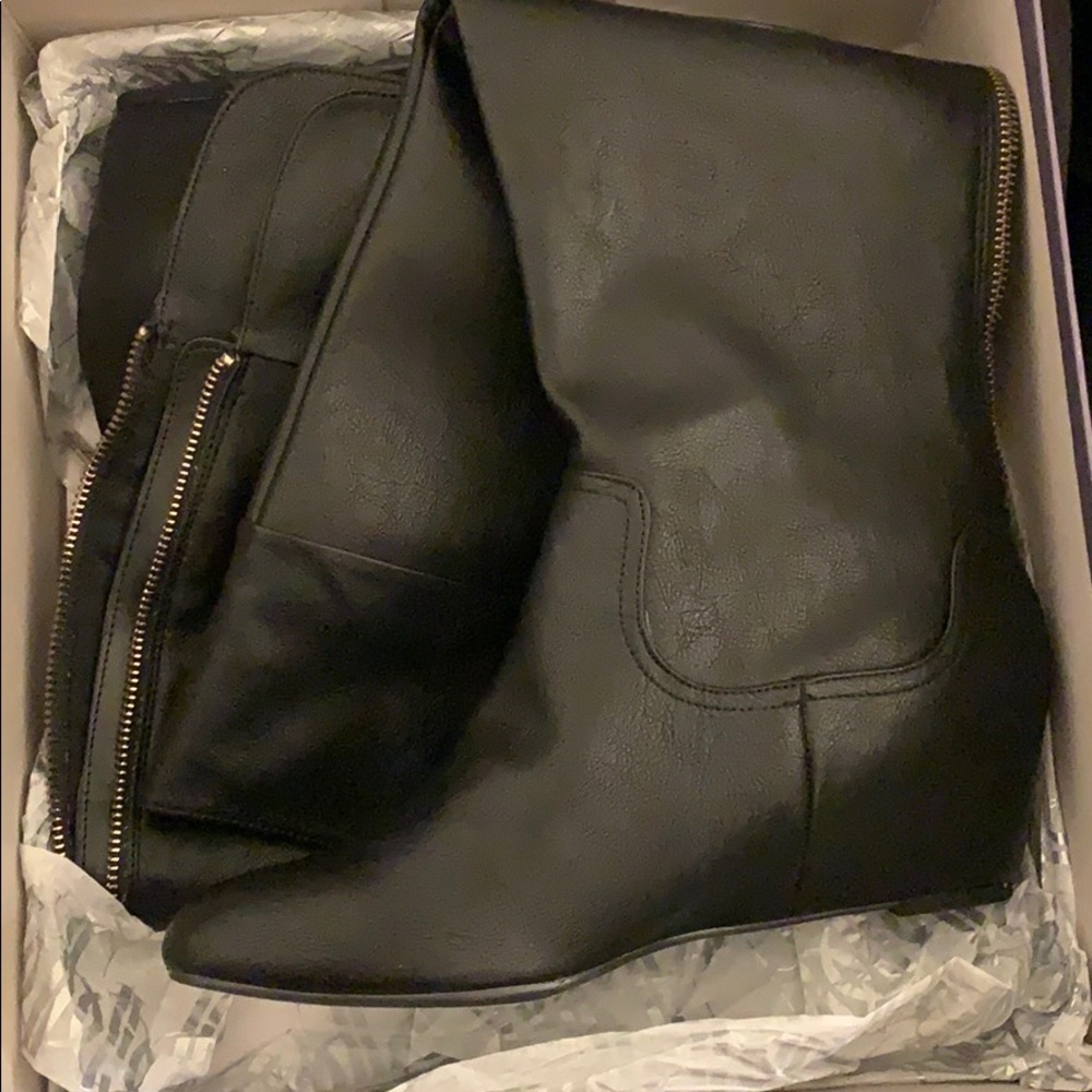 JLLOVEY Black Leather Boots